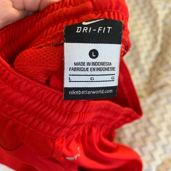 red nike shorts - Picture 3 of 3